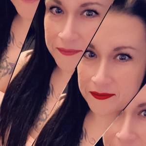 Meet your Posher, Daniela